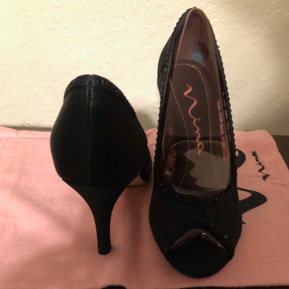6.5 black Nina heels